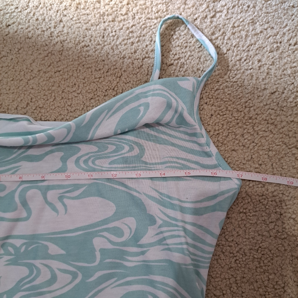 Swirl Pattern Ruched Dress - Picture 3 of 4